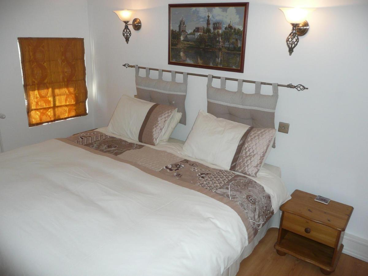 Maison Blanc Bed & Breakfast Gibourne Dış mekan fotoğraf